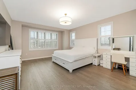 355 Wisteria Way Oakville ON L6M 1L6