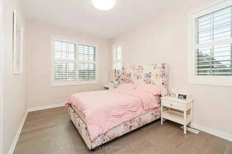 355 Wisteria Way Oakville ON L6M 1L6