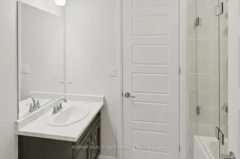 355 Wisteria Way Oakville ON L6M 1L6