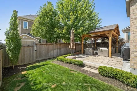355 Wisteria Way Oakville ON L6M 1L6