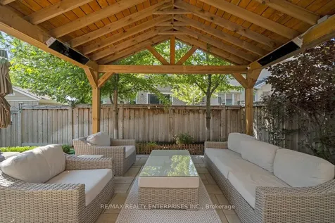 355 Wisteria Way Oakville ON L6M 1L6