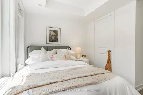 80 Parrotta Drive Toronto ON M9M 0E6