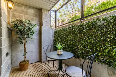 80 Parrotta Drive Toronto ON M9M 0E6