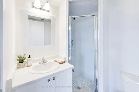 812 Lansdowne Avenue Toronto ON M6H 4K5