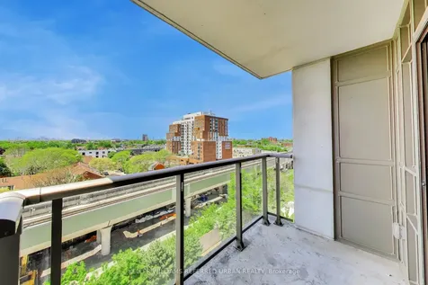 812 Lansdowne Avenue Toronto ON M6H 4K5