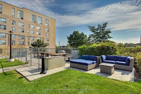 812 Lansdowne Avenue Toronto ON M6H 4K5