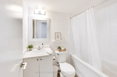 812 Lansdowne Avenue Toronto ON M6H 4K5