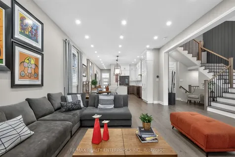 1453 Varelas Passage Oakville ON L6H 3S3