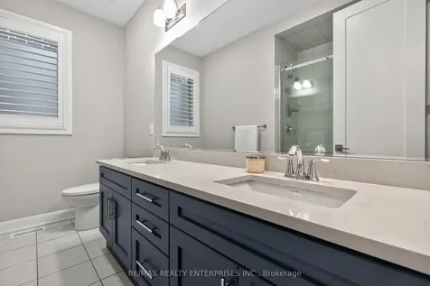 1453 Varelas Passage Oakville ON L6H 3S3