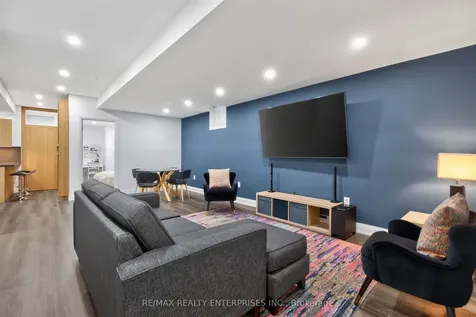 1453 Varelas Passage Oakville ON L6H 3S3