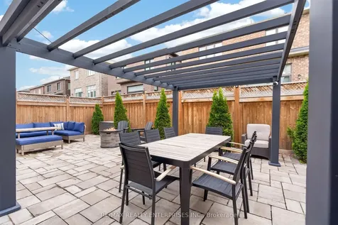 1453 Varelas Passage Oakville ON L6H 3S3