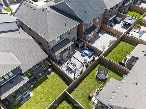 1453 Varelas Passage Oakville ON L6H 3S3