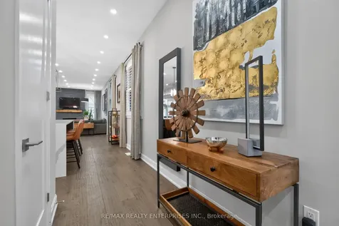 1453 Varelas Passage Oakville ON L6H 3S3