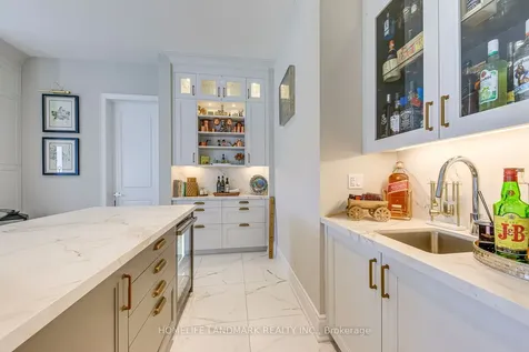 2336 Edward Leaver Trail Oakville ON L6M 4G3