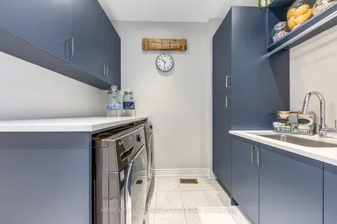 2336 Edward Leaver Trail Oakville ON L6M 4G3