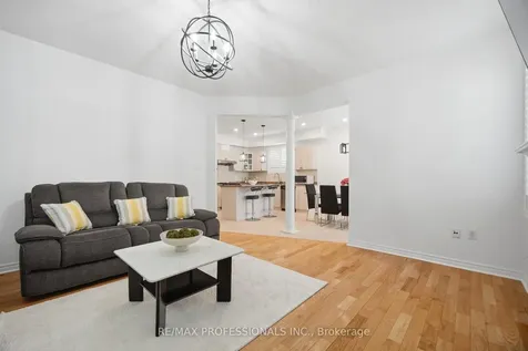 3863 Passway Road Mississauga ON L5N 8N9