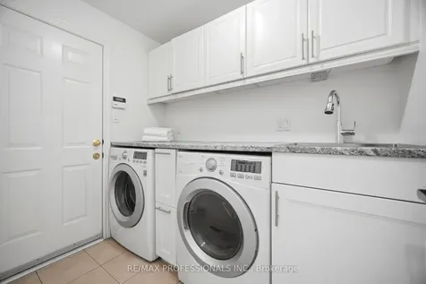3863 Passway Road Mississauga ON L5N 8N9