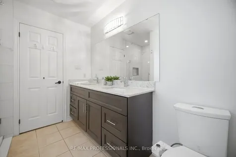3863 Passway Road Mississauga ON L5N 8N9