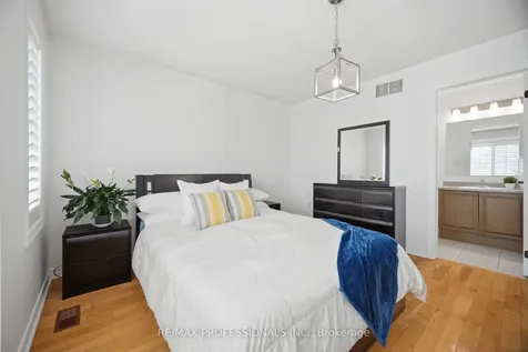 3863 Passway Road Mississauga ON L5N 8N9