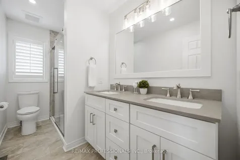 3863 Passway Road Mississauga ON L5N 8N9