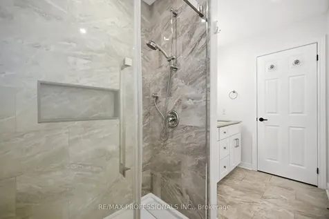 3863 Passway Road Mississauga ON L5N 8N9