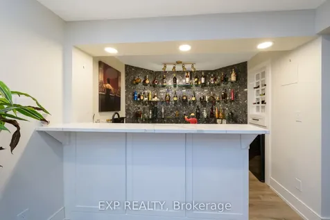 1279 Winterbourne Drive Oakville ON L6J 7E4