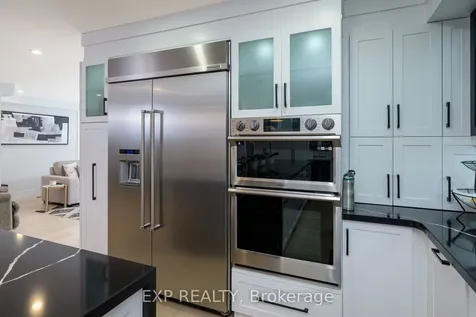 1279 Winterbourne Drive Oakville ON L6J 7E4