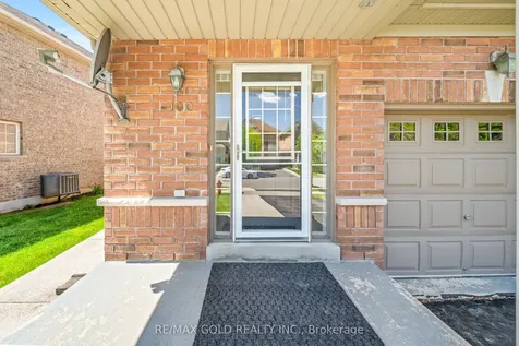 100 Tomabrook Crescent Brampton ON L6R 0V5