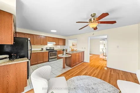 100 Tomabrook Crescent Brampton ON L6R 0V5