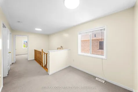 100 Tomabrook Crescent Brampton ON L6R 0V5