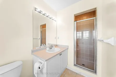 100 Tomabrook Crescent Brampton ON L6R 0V5