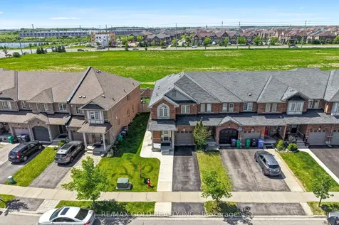 100 Tomabrook Crescent Brampton ON L6R 0V5