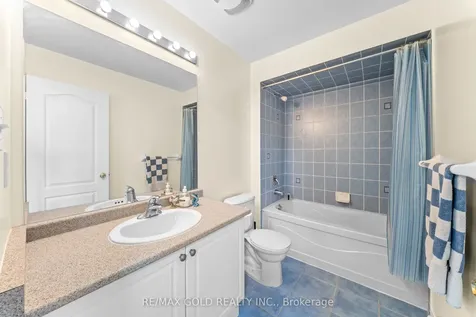 100 Tomabrook Crescent Brampton ON L6R 0V5