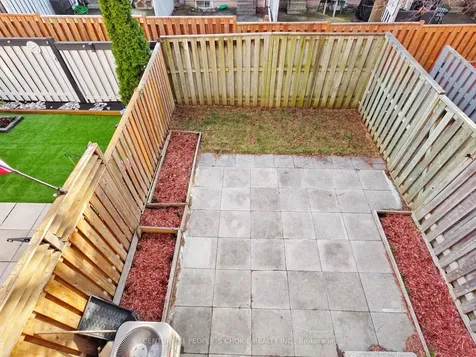 1480 Britannia Road W Mississauga ON L5V 2K4