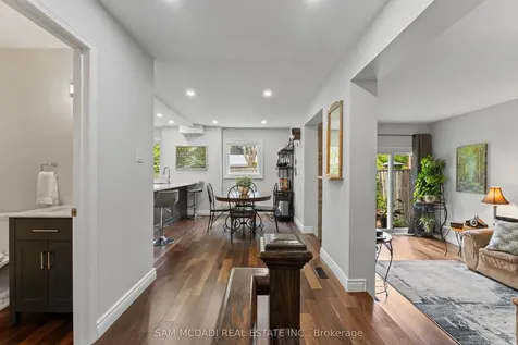 2707 Jerring Mews Mississauga ON L5L 2M7