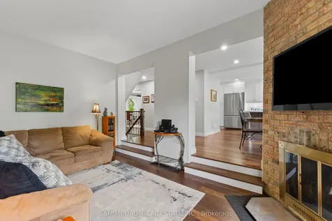2707 Jerring Mews Mississauga ON L5L 2M7