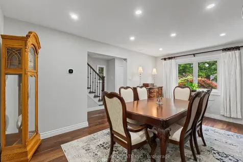 2707 Jerring Mews Mississauga ON L5L 2M7