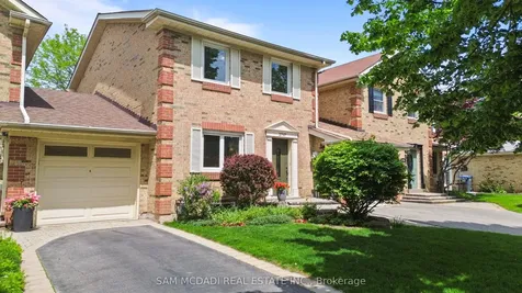 2707 Jerring Mews Mississauga ON L5L 2M7