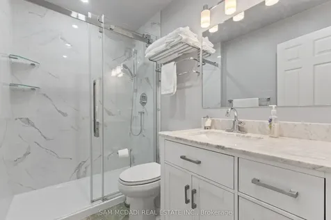 2707 Jerring Mews Mississauga ON L5L 2M7