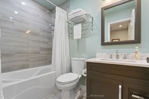 2707 Jerring Mews Mississauga ON L5L 2M7