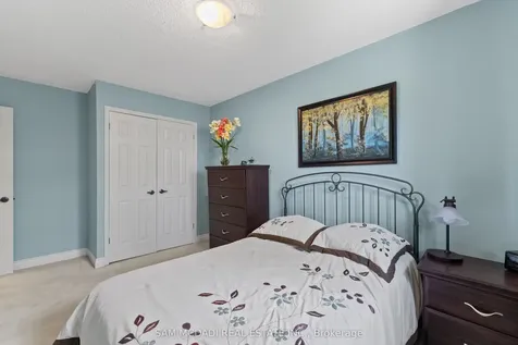 2707 Jerring Mews Mississauga ON L5L 2M7