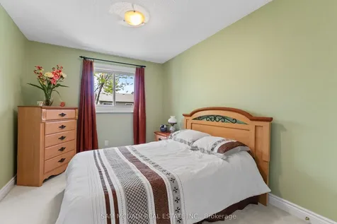 2707 Jerring Mews Mississauga ON L5L 2M7