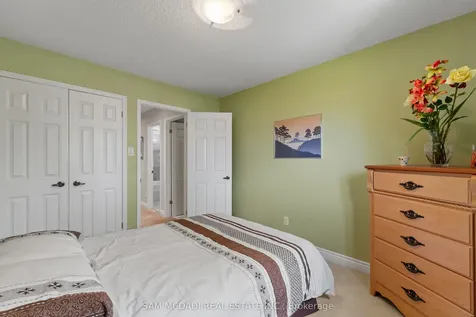 2707 Jerring Mews Mississauga ON L5L 2M7