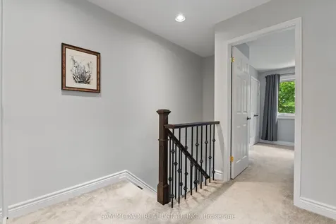 2707 Jerring Mews Mississauga ON L5L 2M7