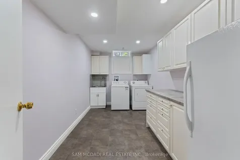 2707 Jerring Mews Mississauga ON L5L 2M7