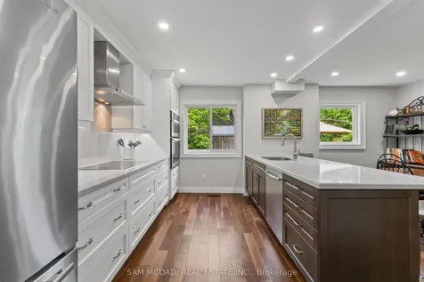 2707 Jerring Mews Mississauga ON L5L 2M7