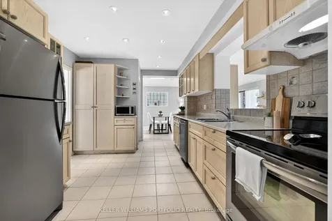 111 Prennan Avenue Toronto ON M9B 4C5