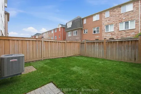 57 Baycliffe Crescent Brampton ON L7A 3Z3