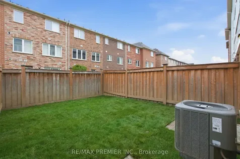 57 Baycliffe Crescent Brampton ON L7A 3Z3