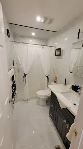 900 Central Park Drive Brampton ON L6S 3J6